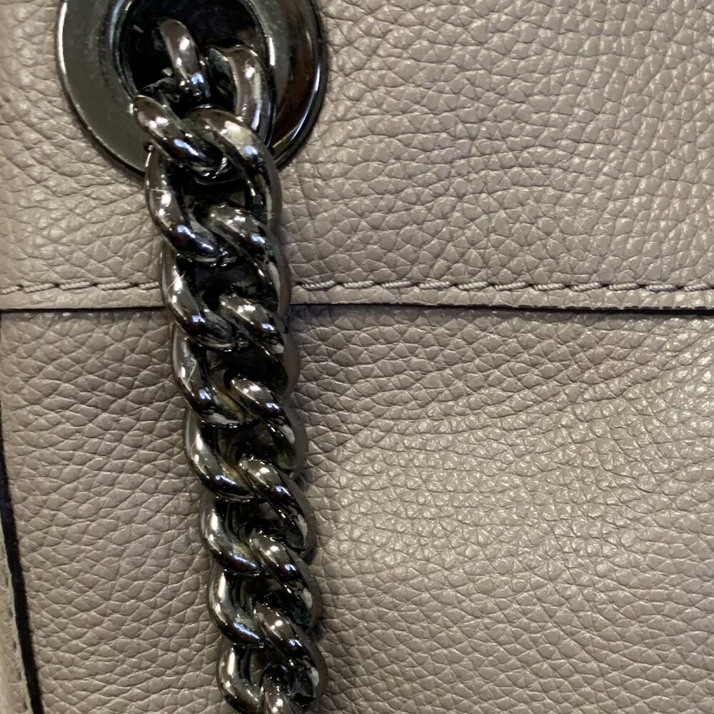 Coach Turnlock Edie Shoulder Bag β Taupe - Picture 12 of 16